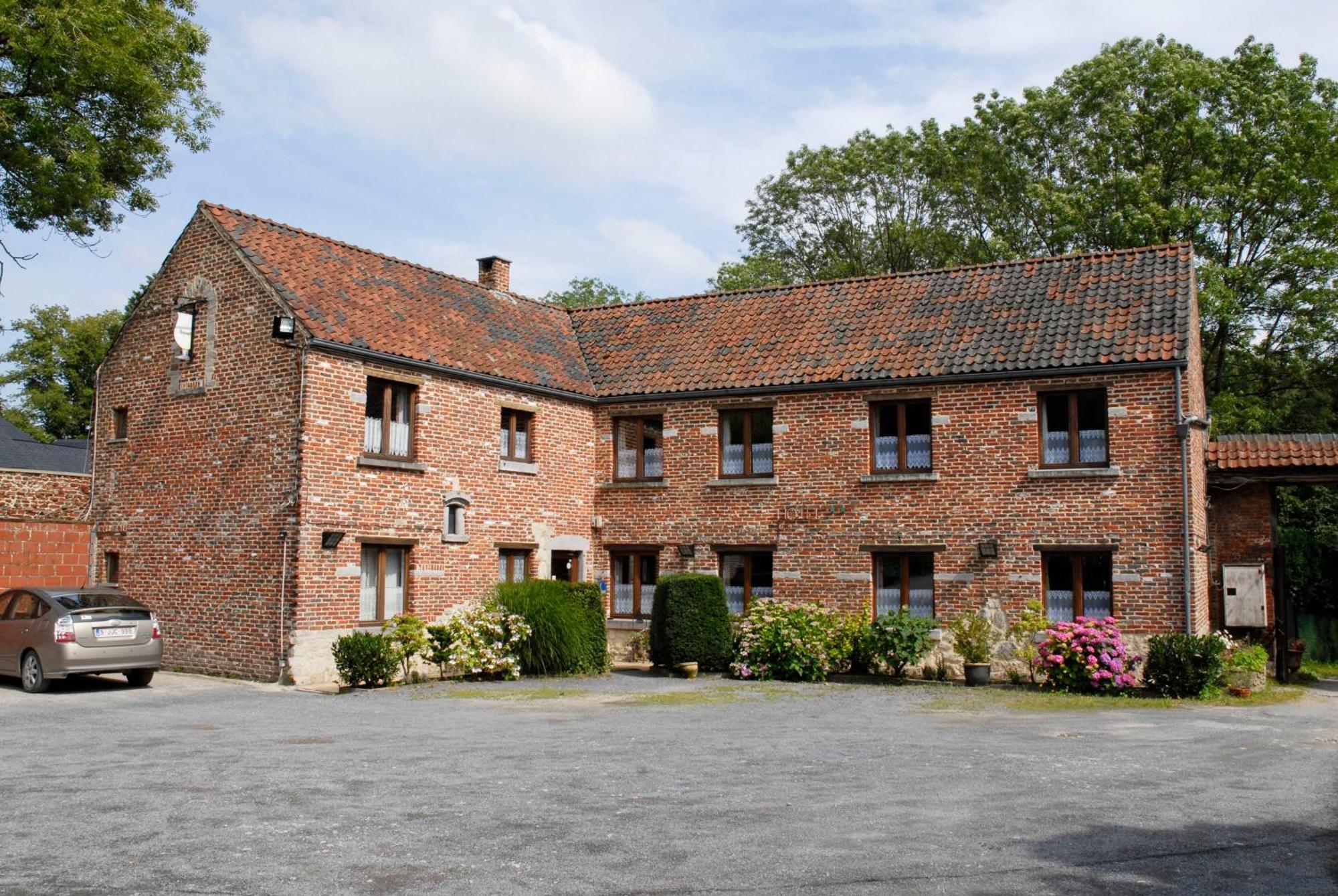 Hotel Restaurant La Ferme De Grambais Nivelles Zewnętrze zdjęcie